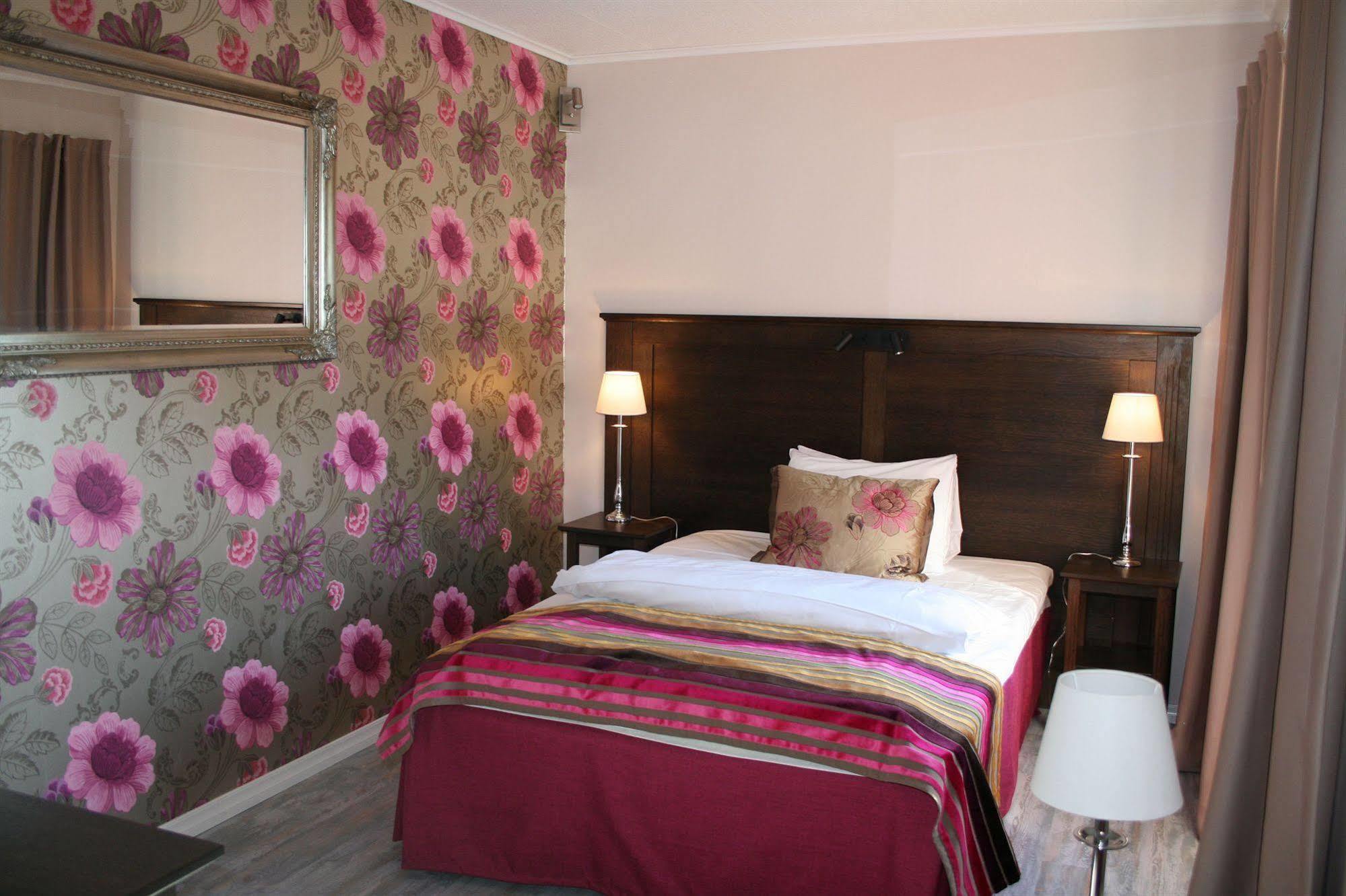 Home Hotel Park Χάλντεν Εξωτερικό φωτογραφία